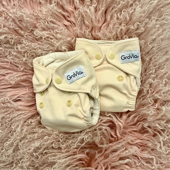 ♥️2-pack Grovia Newborn AIO Cloth Diapers in Vanilla - Picture 1 of 5